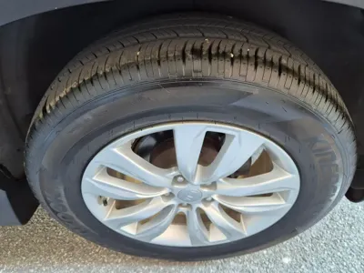Kia Sorento 2012, 103275 км, за 4104.24 USD