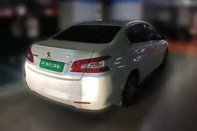 Peugeot 408 2014, 123500 км, за 4448 USD