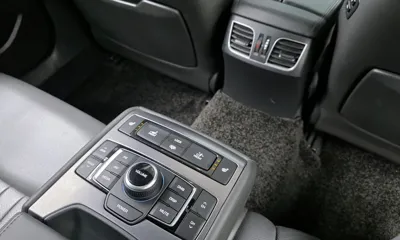 Hyundai Genesis 2015, 157347 км, за 6541.13 USD - фото 18