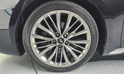 Hyundai Grandeur 2018, 137150 км, за 9641.7 USD