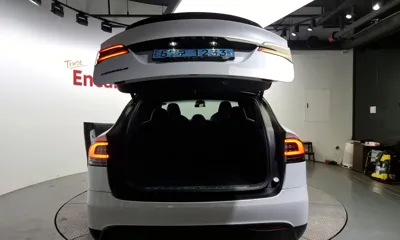 Tesla Model X 2018, 122889 км, за 37046.75 USD - фото 20