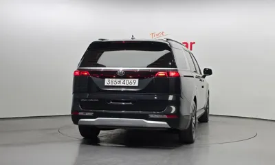 Kia Canival 2021, 49530 км, за 15328.71 USD