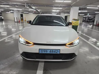 Kia EV6 2023, 100948 км, за 7791.54 USD