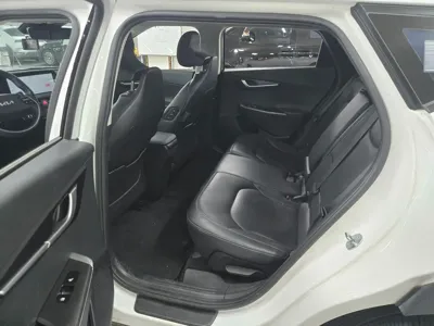 Kia EV6 2023, 100948 км, за 7791.54 USD - фото 8