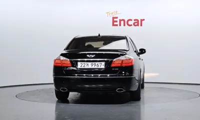Hyundai Genesis 2010, 68845 км, за 4332.41 USD
