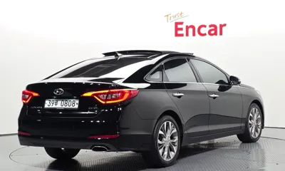 Hyundai Sonata 2016, 97616 км, за 7491.86 USD