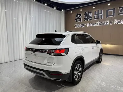 Volkswagen Tayron 2022, 33000 км, за 26492.19 USD