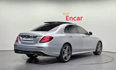 Mercedes-Benz E-Class 2020, 42918 км, за 19359.1 USD