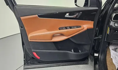 Kia Sorento 2018, 145759 км, за 10336.08 USD - фото 24