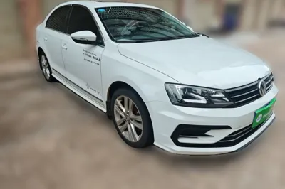 Volkswagen Sagitar 2018, 99500 км, за 9739 USD