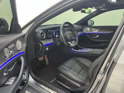 Mercedes-Benz E-Class 2022, 49728 км, за 28754.65 USD - фото 12