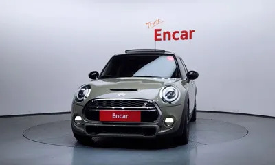 MINI Cooper 2019, 74298 км, за 11562.6 USD