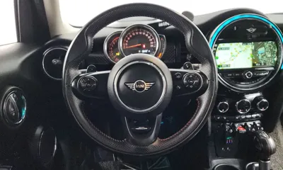 MINI Cooper 2019, 74298 км, за 11562.6 USD - фото 13