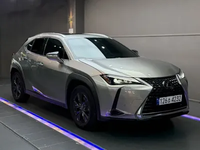 Lexus UX 2024, 42679 км, за 22974.92 USD