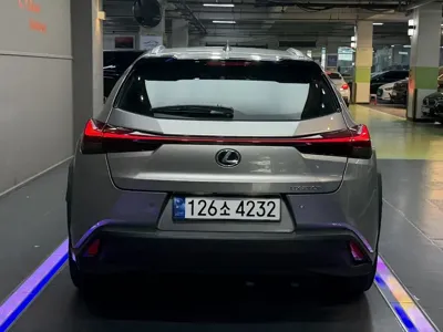 Lexus UX 2024, 42679 км, за 22974.92 USD