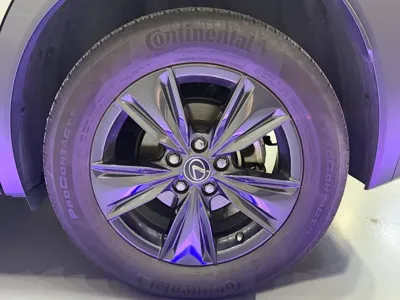 Lexus UX 2024, 42679 км, за 22974.92 USD - фото 7