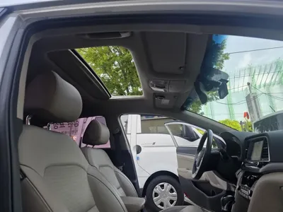 Hyundai Avante 2016, 49104 км, за 8008.4 USD - фото 14