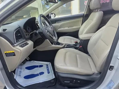 Hyundai Avante 2016, 49104 км, за 8008.4 USD - фото 16