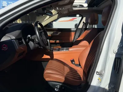 Jaguar XF 2016, 143975 км, за 6186.1 USD