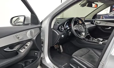 Mercedes-Benz GLC-Class 2019, 123384 км, за 15287.55 USD - фото 10