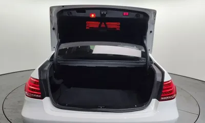 Mercedes-Benz E-Class 2015, 94461 км, за 8205.33 USD - фото 20