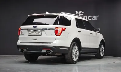 Ford Explorer 2019, 91305 км, за 10831.04 USD