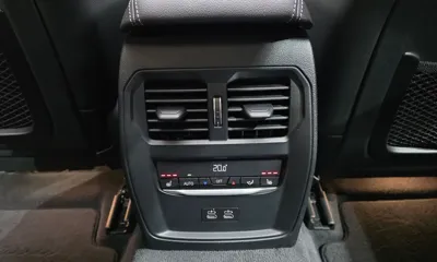 BMW 3-Series 2021, 37737 км, за 20217.93 USD - фото 30