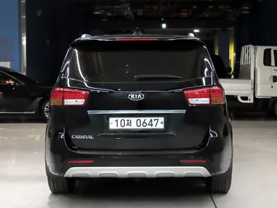 Kia Canival 2016, 179140 км, за 5842.2 USD