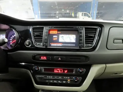 Kia Canival 2016, 179140 км, за 5842.2 USD - фото 11