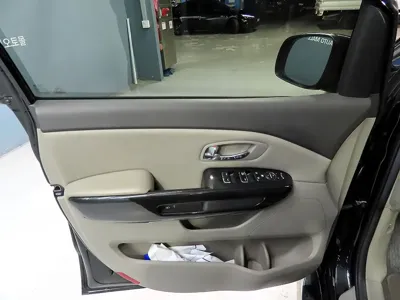 Kia Canival 2016, 179140 км, за 5842.2 USD - фото 13
