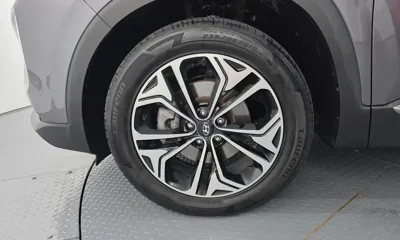 Hyundai Santafe 2019, 70537 км, за 13456.74 USD
