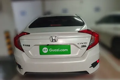 Honda Civic 2019, 17600 км, за 7938 USD