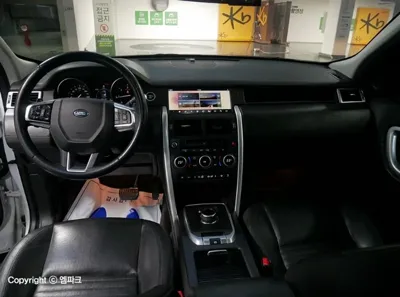 Land Rover Discovery Sport 2017, 144761 км, за 6423.84 USD - фото 6