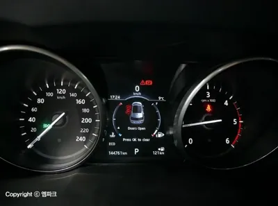 Land Rover Discovery Sport 2017, 144761 км, за 6423.84 USD - фото 7
