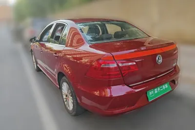 Volkswagen Bora 2014, 77100 км, за 3979 USD