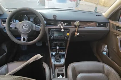 Volkswagen Bora 2014, 77100 км, за 3979 USD - фото 9