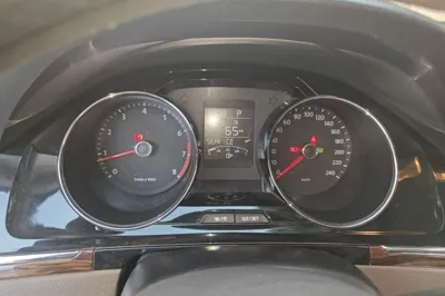 Volkswagen Bora 2014, 77100 км, за 3979 USD - фото 11