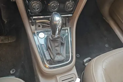 Volkswagen Bora 2014, 77100 км, за 3979 USD - фото 14