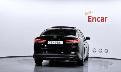 Kia K5 2016, 107615 км, за 6435.67 USD