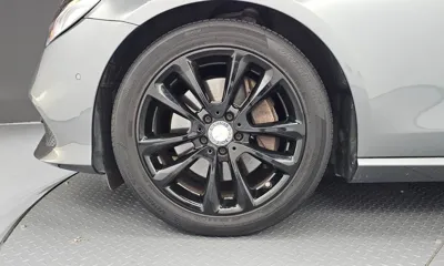 Mercedes-Benz E-Class 2017, 79569 км, за 12546.31 USD