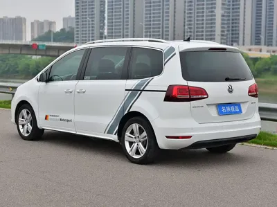 Volkswagen Sharan 2019, 96000 км, за 17137.66 USD