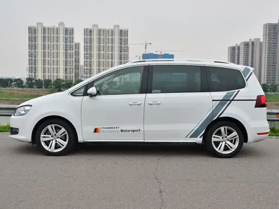 Volkswagen Sharan 2019, 96000 км, за 17137.66 USD