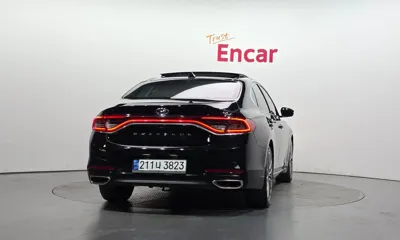 Hyundai Grandeur 2018, 159231 км, за 8788.28 USD