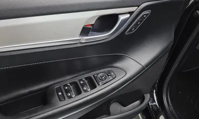 Hyundai Grandeur 2018, 159231 км, за 8788.28 USD - фото 33