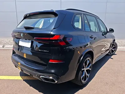 BMW X5 2025, 5000 км, за 77618.33 USD