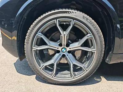 BMW X5 2025, 5000 км, за 77618.33 USD - фото 7