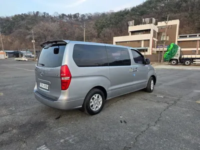 Hyundai Starex 2014, 72000 км, за 4745.5 USD - фото 4