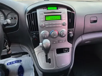 Hyundai Starex 2014, 72000 км, за 4745.5 USD - фото 10