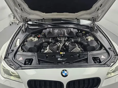 BMW M5 2015, 141324 км, за 16576.73 USD - фото 6