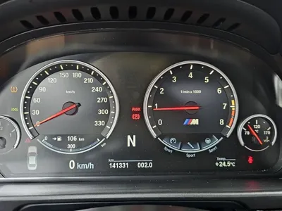 BMW M5 2015, 141324 км, за 16576.73 USD - фото 8